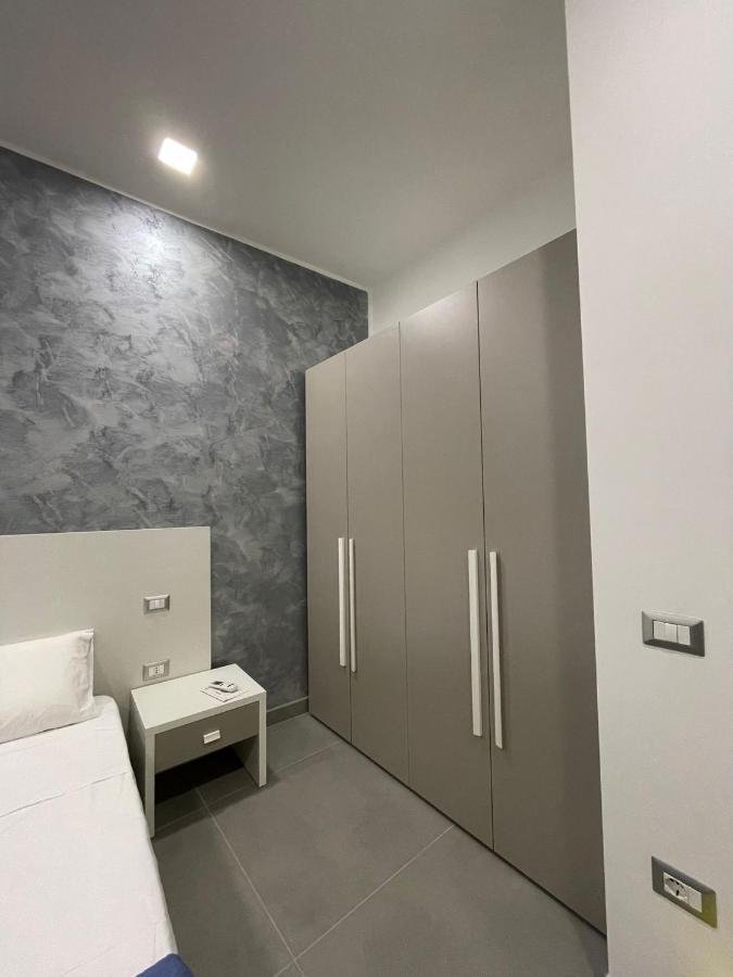 3 Rooms Chiaia Naples Exterior photo