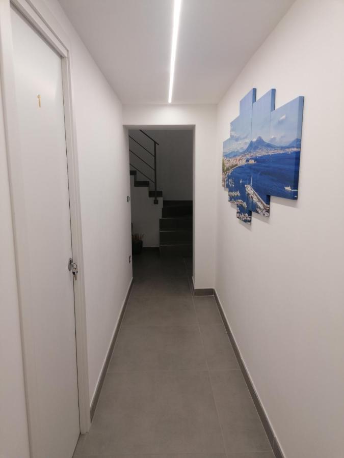 3 Rooms Chiaia Naples Exterior photo